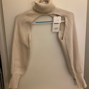 Zara mini off-white sweater. Size M, tags still on.